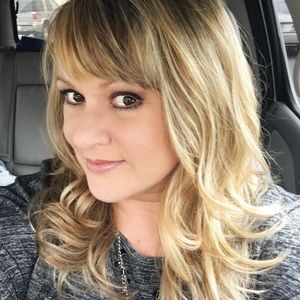 Meet your Posher, Angela